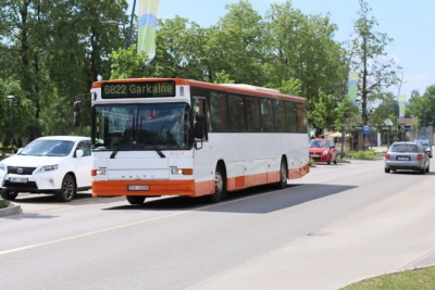 Autotransporta direkcija: uz nenoteiktu laiku vairākos autobusu maršrutos reisi tiek izpildīti saskaņā ar skolēnu brīvlaika grafiku