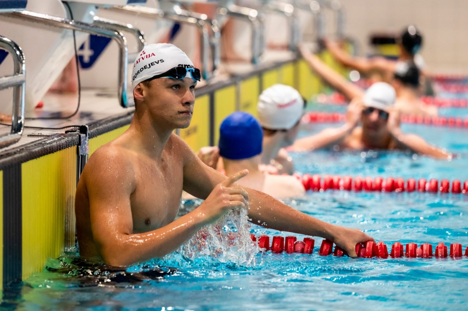 Andrejs Gordejevs, peldēšana, finišs