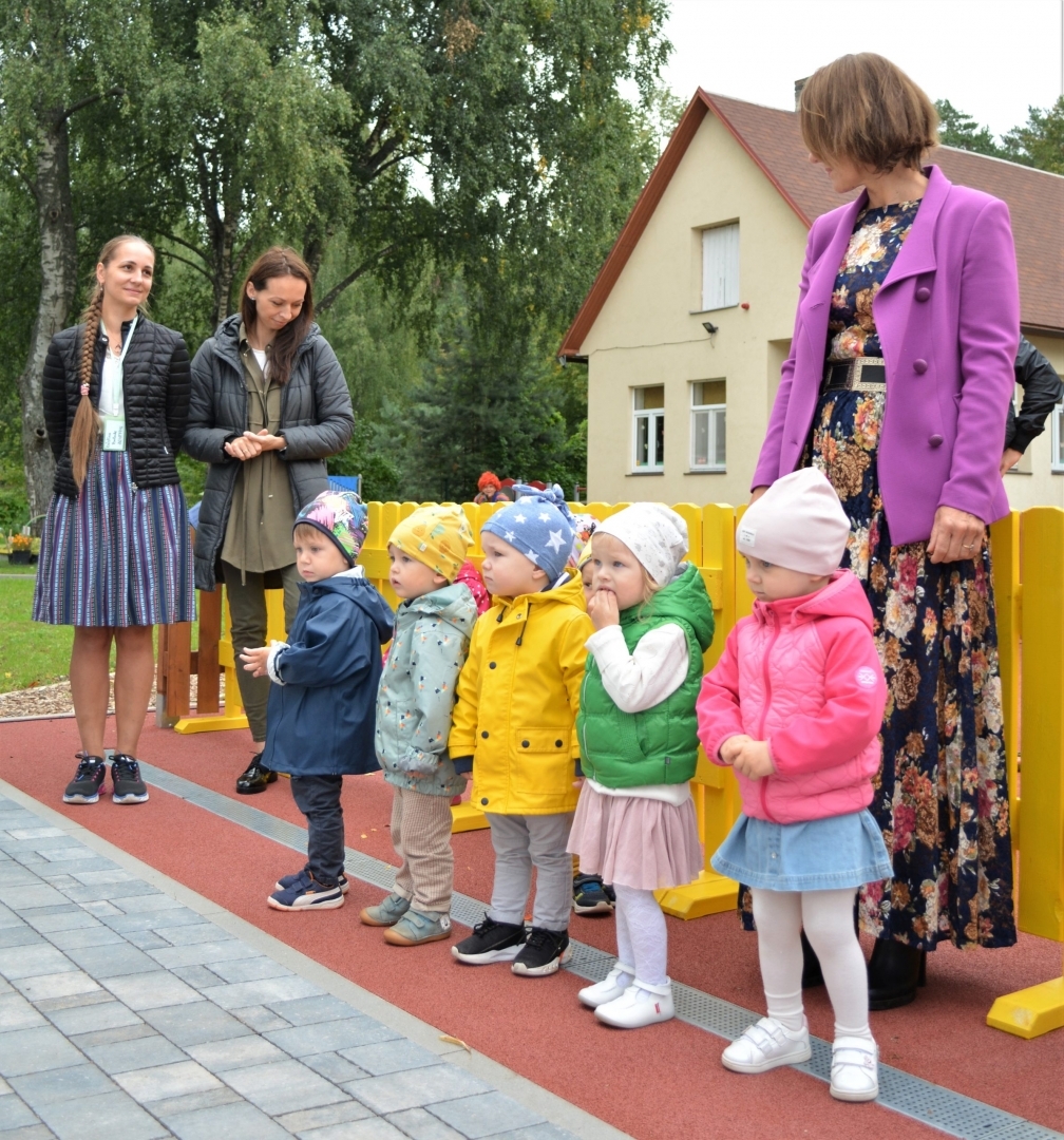 Siguļu bērnudārzā “Piejūra” ieskandināta Zinību diena